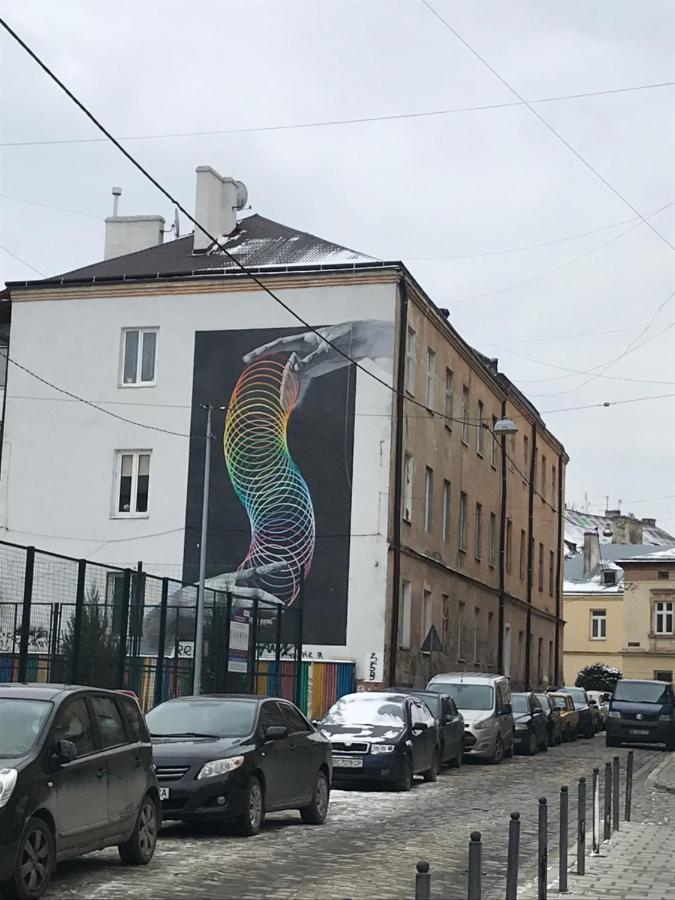 Львів Центр Міста Apartment In The Center Of Lviv Поруч Громадська Парковка ภายนอก รูปภาพ